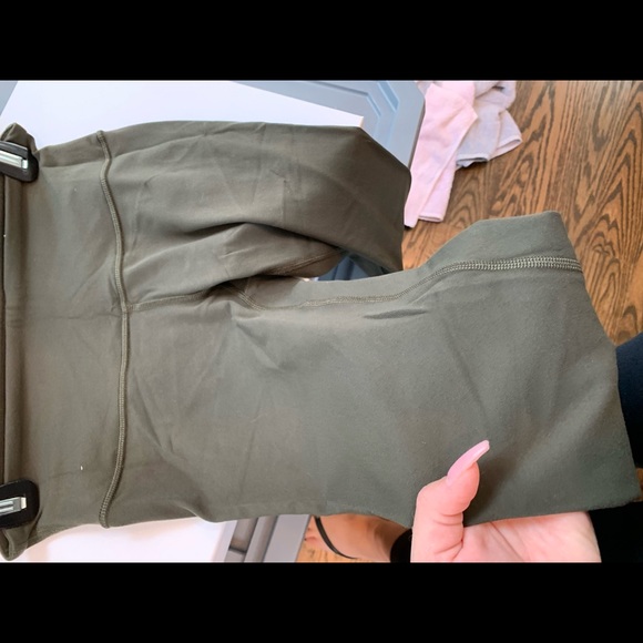 Lululemon wunder under olive green pants - Picture 3 of 7